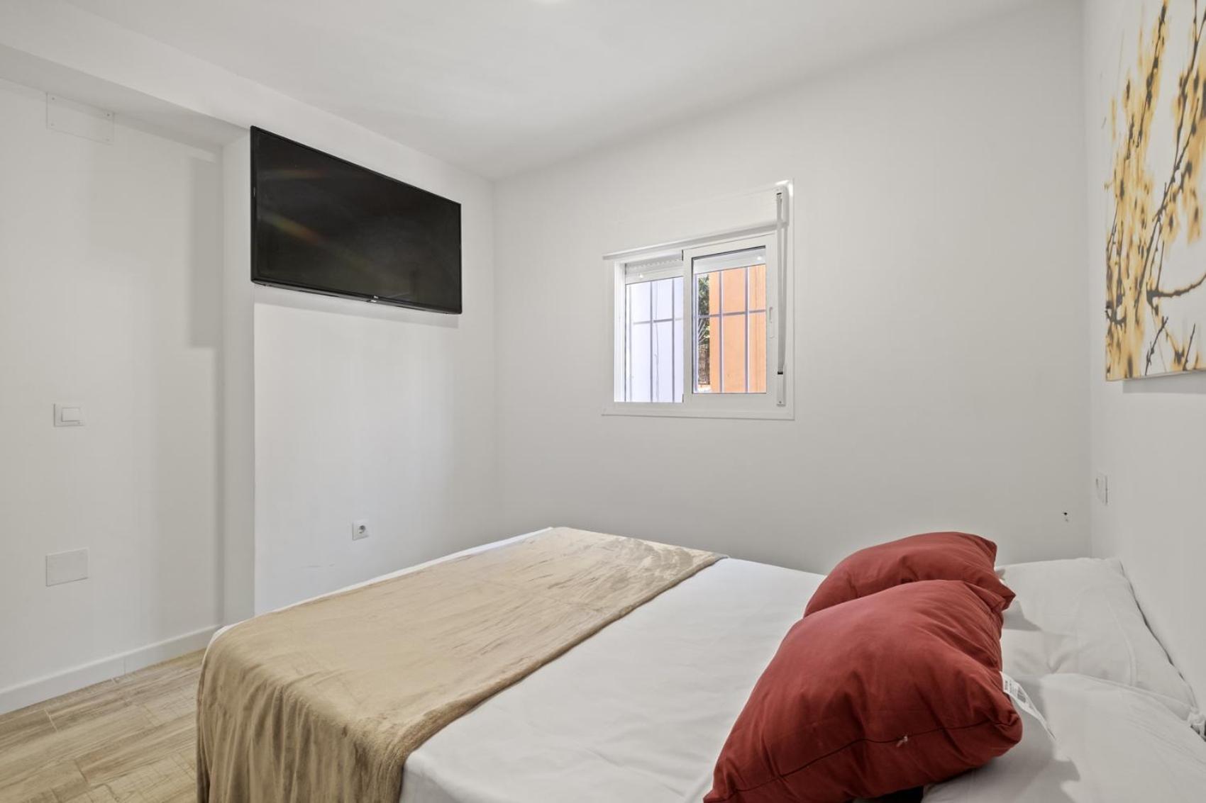 Apartamento En La Playa Con Terraza Малага Экстерьер фото
