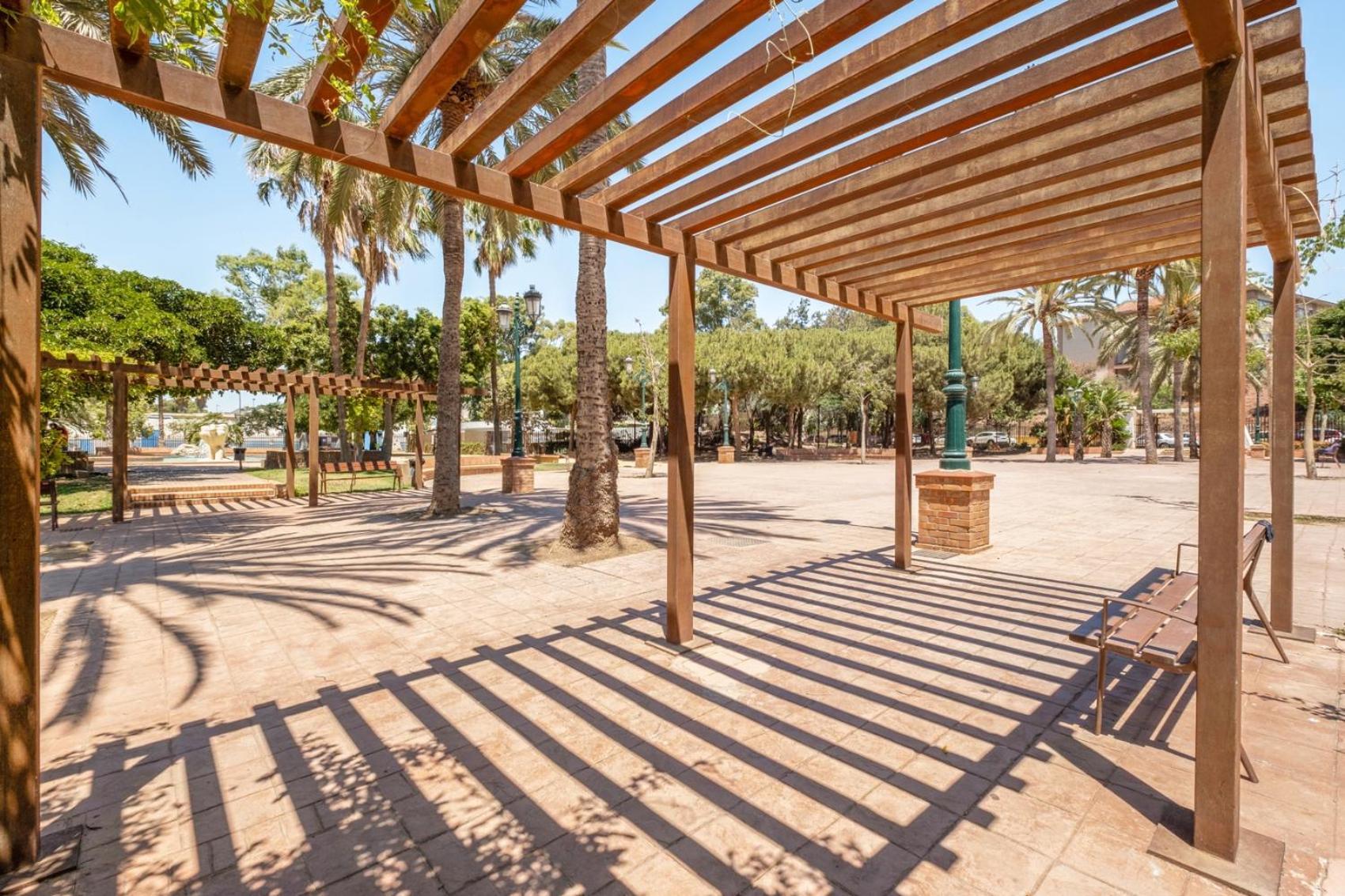 Apartamento En La Playa Con Terraza Малага Экстерьер фото
